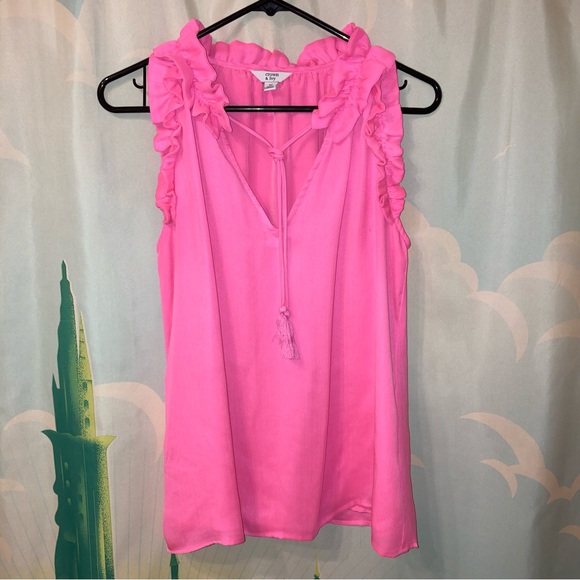 2 Spring Tops - Picture 8 of 9